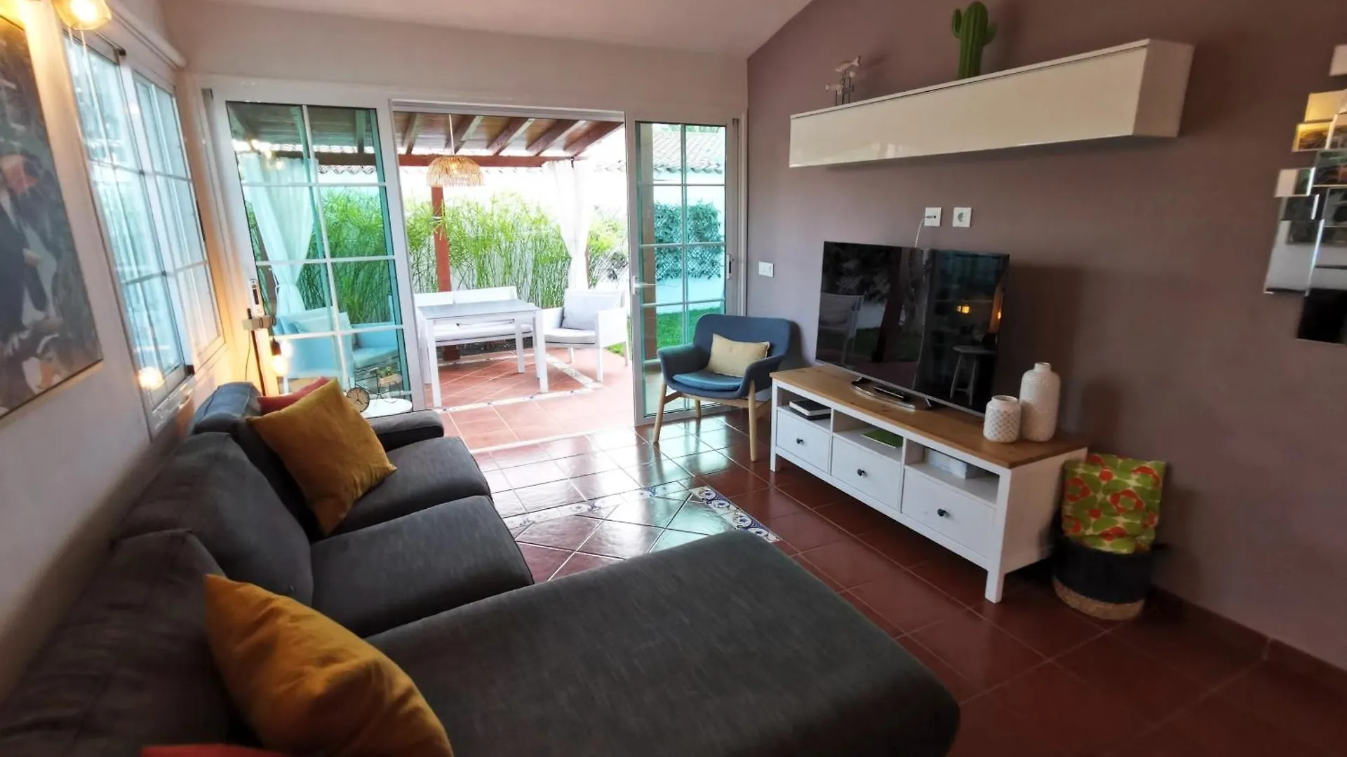Los Porches D40 By Pride Holiday Rentals San Bartolomé 0*,  Spanyolország